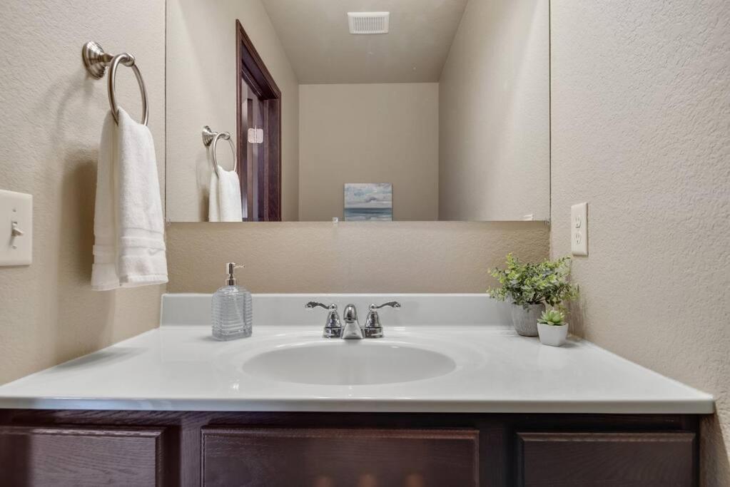 Large Home In The Most Convenient Location Rapid City Exterior foto