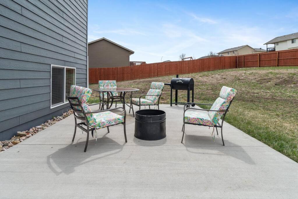 Large Home In The Most Convenient Location Rapid City Exterior foto